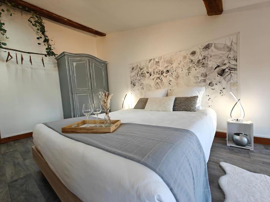Le Duplex Du Centre - Ideal Pour Un Sejour Detente ! Saint-Savinien المظهر الخارجي الصورة